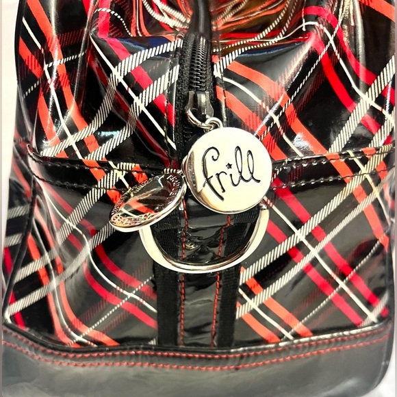 Vera Bradley Stylish Black & Red Plaid Travel Duffel Carry-On Frill Bag - Picture 12 of 15